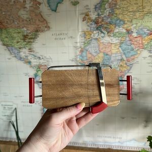 🧀 Vintage Barry Bakelite Cheese Cutter